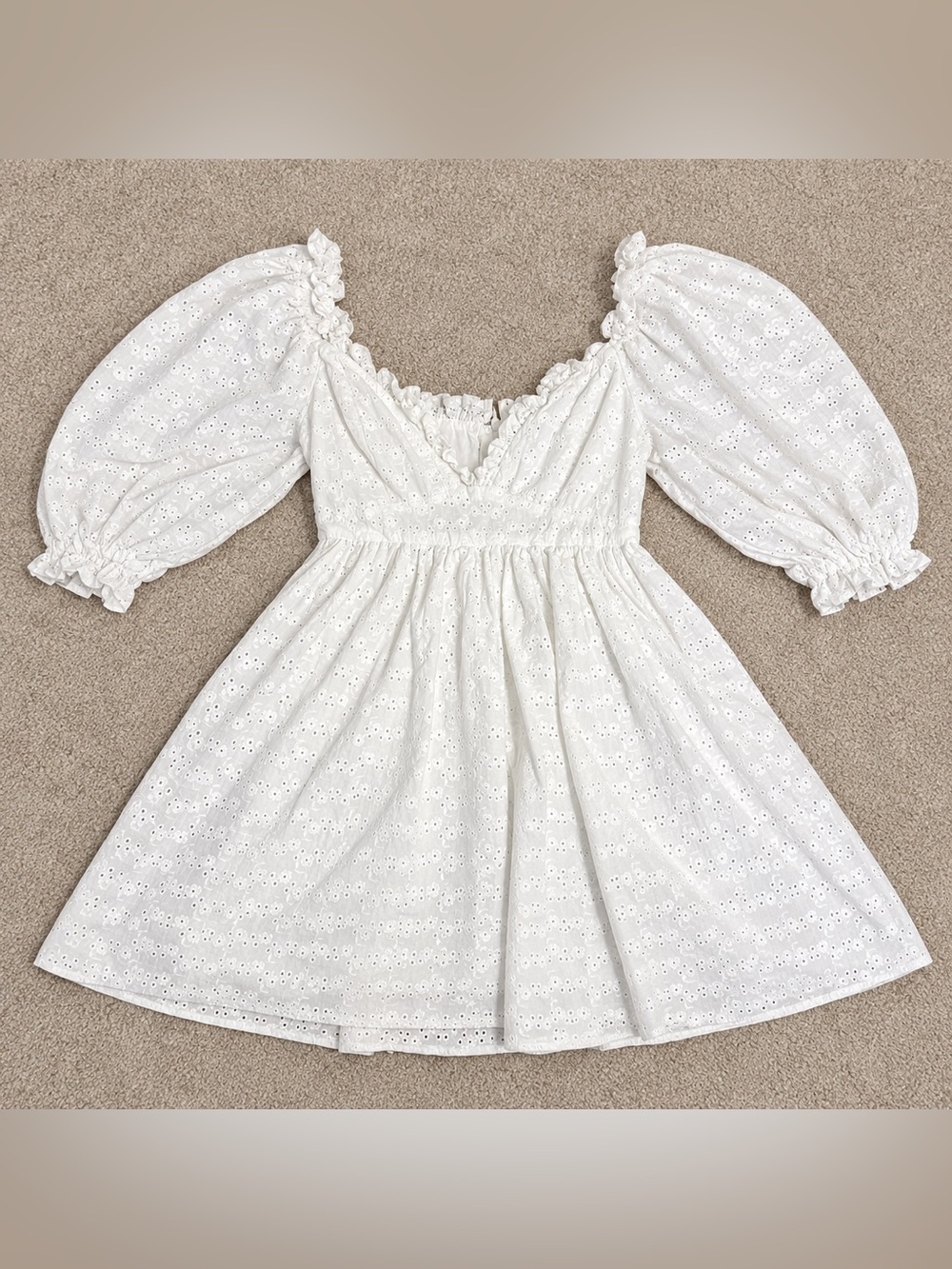 Olivaceous White Eyelet Puff Sleeve Mini Dress Size Small